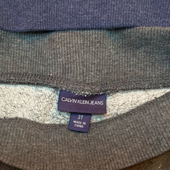 Calvin Klein boys 3T toddler set - Picture 5 of 8